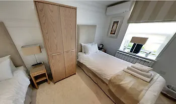 호텔 Mccafferty'S Guesthouse 일포드